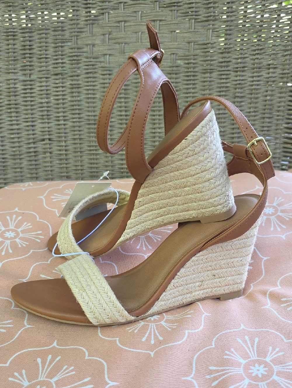 NWT Tan Natural Ankle Strap Espadrille Wedge Sandals Brown Heels Faux Leather 9